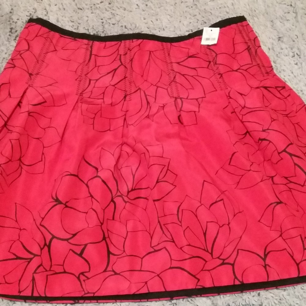 NWT Gap skirt Size 14
